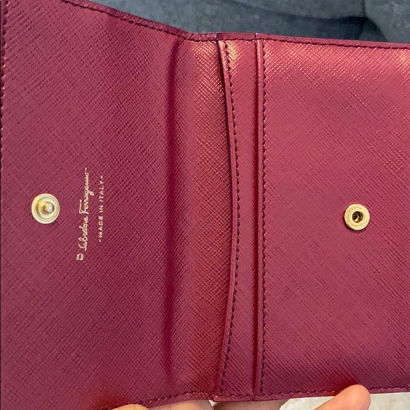 Salvatore Ferragamo pink compact wallet - Picture 7 of 12